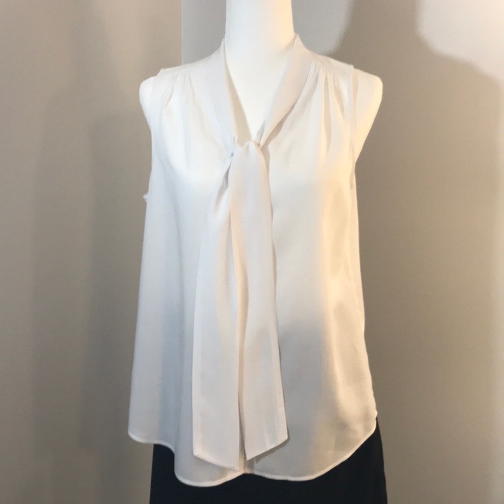 BANANA REPUBLIC White Blouse w/Tie at Neck